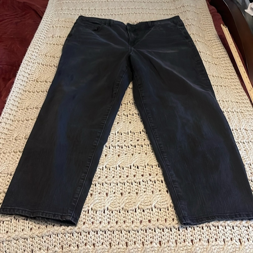 Social Standard by Sanctuary High-Rise Slim Straight Black women’s 16/33 Jeans